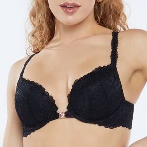 NWT Savage X Fenty Front Closure Rhinestone Lace Bra Womens Size 34DDD Black